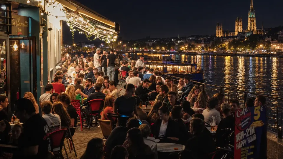 Café de Rouen Quais de Seine